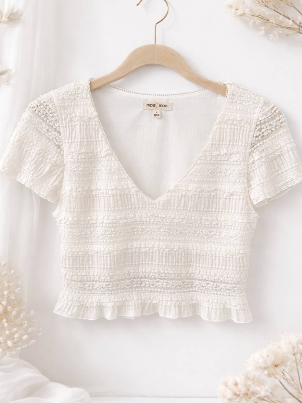 moa moa White Textured V-Neck Short Sleeve Crop Top